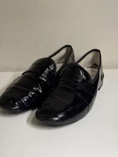 美品/裏張りあり】レペット マイケル パテントレザー ラウンドトゥ 