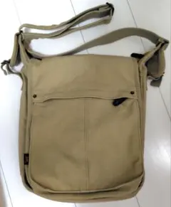 Item thumbnail for item b6b3e53c-4e15-4544-8aa0-a209295c1553