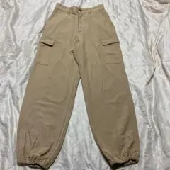 UNIQLOカーゴパンツベージュSのサムネイル