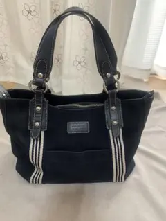 バーバリーブルーレーベル バッグ 黒 ホースロゴ刺繍