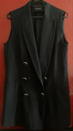 ZARA BASICネイビーダブルブレスト ノースリーブベスト