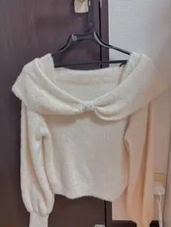 INGNI パール付きオフショルシャギーニット