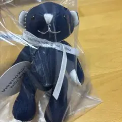 ヒルトン横浜ベア　ぬいぐるみキーホルダー　テディベア　紺