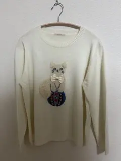 ローズティアラ 猫の刺繍付きニットセーター