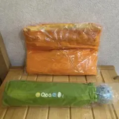レア Qoo オリジナル 雨の日お出かけセット ポンチョ 折りたたみ傘 新品 ♪