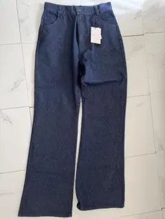 ダークブルー フレアデニムパンツ