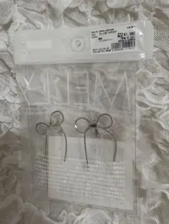 SMELLY チェーンリボンイヤリング シルバーのサムネイル