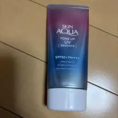 SKIN AQUA トーンアップUVエッセンス ラベンダー 80gのサムネイル