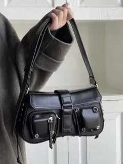 Y2Kブラックショルダーバッグ フロントポケット付き