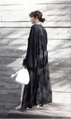 新品未使用ETRÉ ジャガードロングガウン ブラック