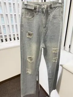 ダメージ加工 ラインストーン デニムパンツ - メルカリ