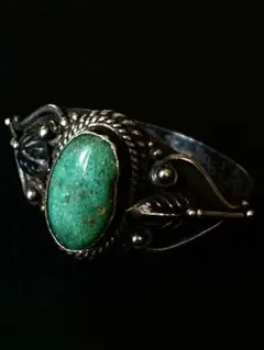 厳格な気品　silverヴィンテージグリーンターコイズリング