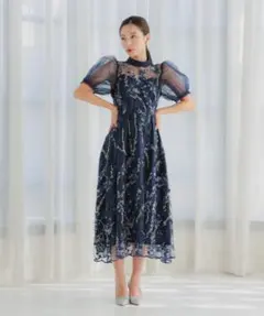 ネイビー刺繍パーティードレス