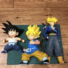 ドラゴンボール　フィギュア　悟空　トランクス　三点セット❗️