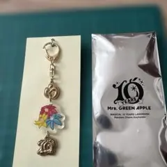2025年最新】Mrs.GREEN APPLE キーホルダーの人気アイテム - メルカリ