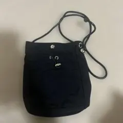 ナイロン製 黒 ショルダーバッグ