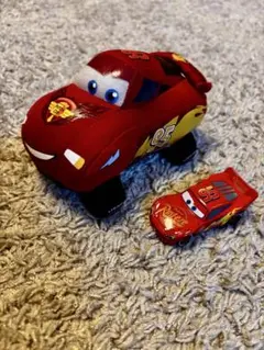 ライトニング・マックィーン ぬいぐるみとミニカーセット