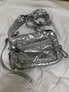 シルバー ナイロン ショルダーバッグ