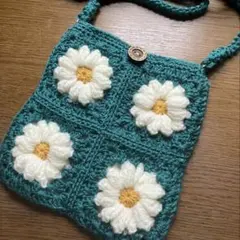 手編み　ぷっくりお花のモチーフショルダーバック
