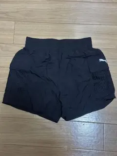 プーマ　ショートパンツ