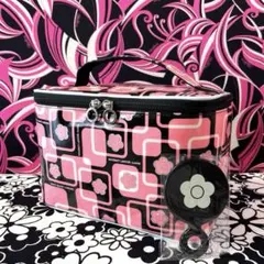 【新品】✨MARY QUANT✨バニティポーチ コスメBOX＋ハンドミラー付き