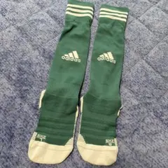adidas キッズ靴下 緑 S/M