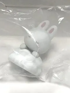 しろふわ雲でおひるねシークレットマスコット チアリーチャム