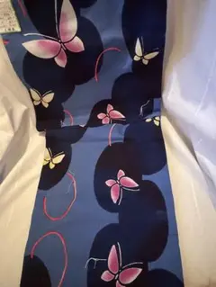 蝶模様の浴衣 ちょっと季節はずれ安いです。
