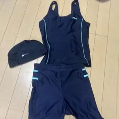 FILA 水着とNike 水泳キャップ セット160cm 帽子フリーサイズ