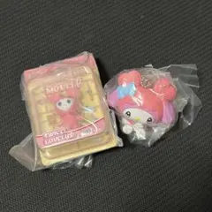 TWICE モモ　サンリオ　マイメロ　ブリスターマスコットチャーム