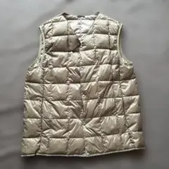 美品　TAION ダウンベスト