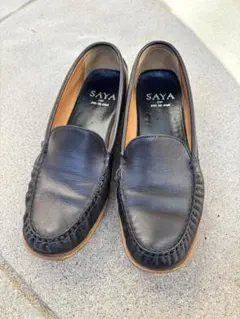 SAYA 黒 ローファー スリッポン
