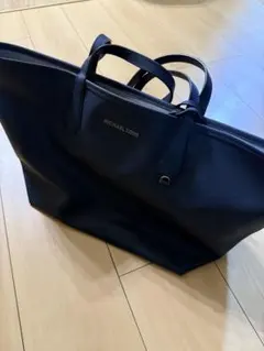 新品MICHAEL KORS ネイビー トートバッグポーチ付き