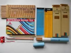 【ほぼ未使用】色鉛筆まとめて　三菱12色、UNI黄色、空色　など　計50本