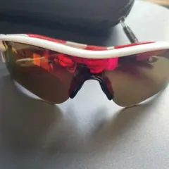 OAKLEY サングラス ホワイト レッド 専用ケース付のサムネイル