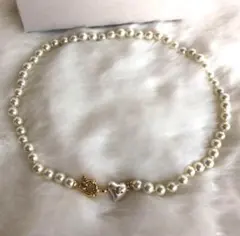 VivienneWestwoodミニハートパールネックレス