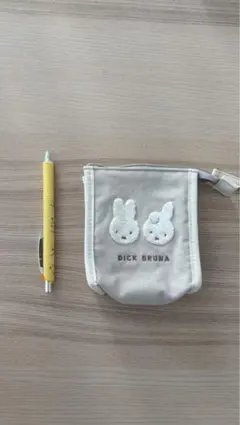DICK BRUNA MIFFY刺繍ポーチ 小型