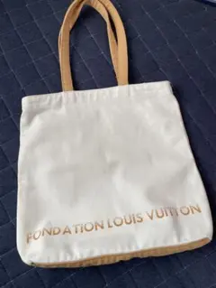 FONDATION LOUIS VUITTON トートバッグのサムネイル