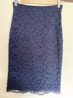 ザラレースのスカート