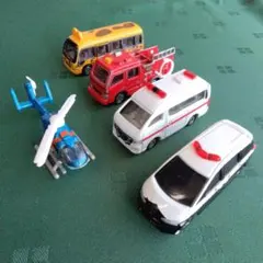 警視庁/消防署/救急車 パトライト付き 約5cm/ミニカー⑤台セット