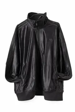 adidas originalsオーバーサイズ ファイヤーバード　セットアップ