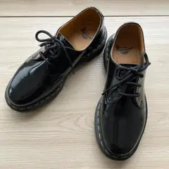 美品ドクターマーチンDr.Martens 1461 エナメル ３ホール 23㎝