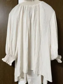 ナノユニバース　ドットブラウス