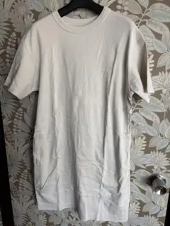 UNIQLOユニクロユー クルーネックT アイボリー S
