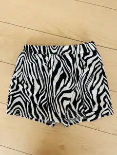 【大人気】　コギャル　ゼブラ柄　スカート　キュロット　120cm 美品