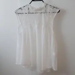 ZARA　レディーストップス　ホワイト　シースルー