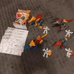 竜装戦騎ほねほねザウルス フィギュアセット