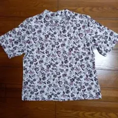 CHARGE 半袖 Tシャツ 花柄 Mサイズのサムネイル