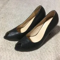 オープントゥパンプス