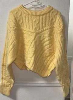 イエロー ケーブルニット